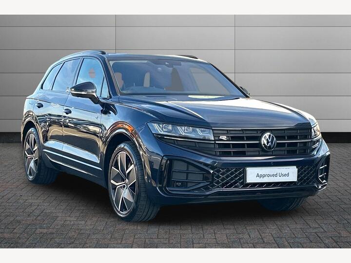 Volkswagen Touareg 3.0 TDI V6 Black Edition Tiptronic 4Motion Euro 6 (s/s) 5dr Volkswagen Touareg 3.0 TDI V6 Black Edition Tiptronic 4Motion Euro 6 (s/s) 5dr