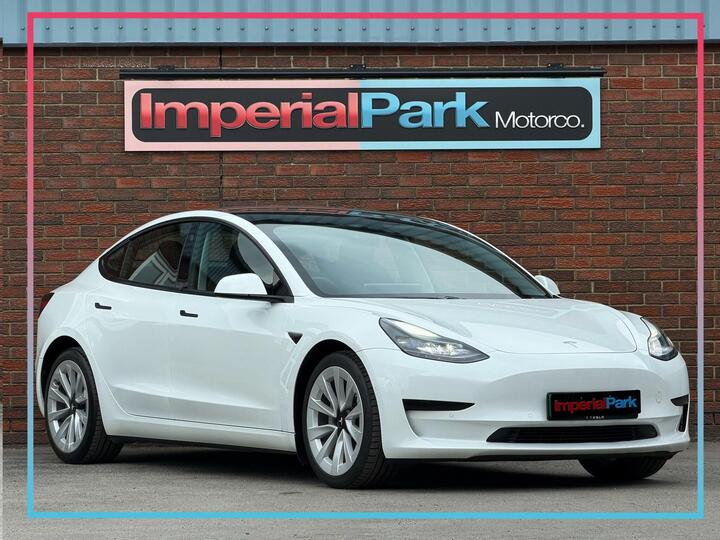 Tesla Model 3 Standard Range Plus Auto RWD 4dr
