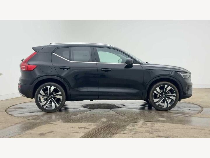 Volvo XC40 2.0 B3 MHEV Ultra Bright DCT Auto Euro 6 (s/s) 5dr