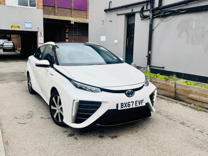 Toyota Mirai Fuel Cell Auto 4dr