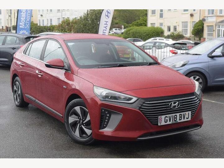 Hyundai IONIQ 1.6 H-GDi Premium DCT Euro 6 (s/s) 5dr Hyundai IONIQ 1.6 H-GDi Premium DCT Euro 6 (s/s) 5dr