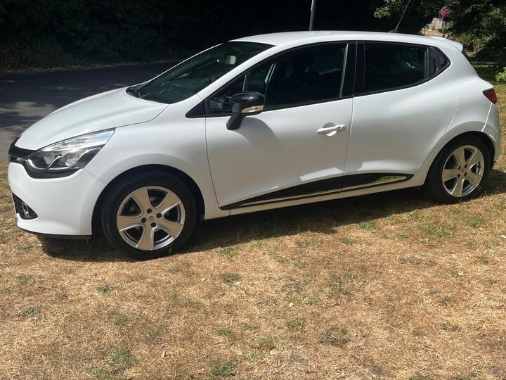 Renault Clio 1.2 16V Dynamique MediaNav Euro 5 5dr