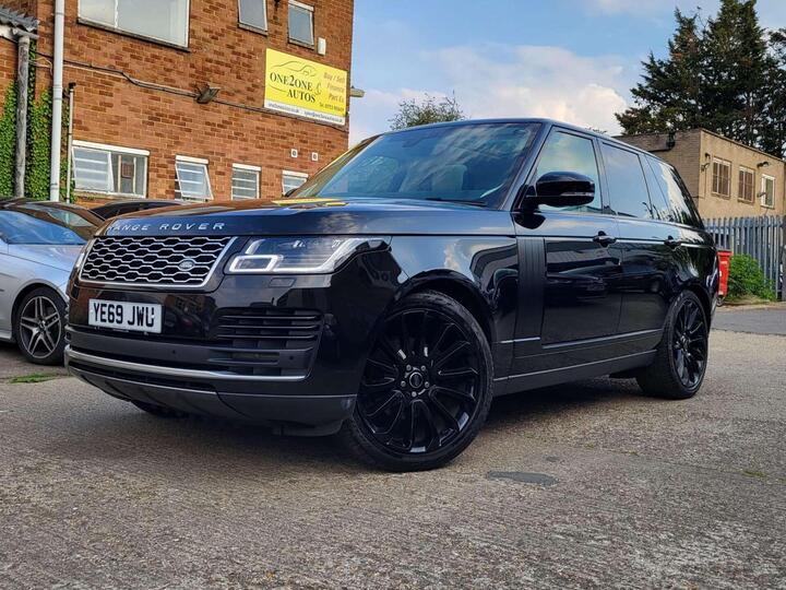 Land Rover Range Rover 3.0 SD V6 Vogue Auto 4WD Euro 6 (s/s) 5dr Land Rover Range Rover 3.0 SD V6 Vogue Auto 4WD Euro 6 (s/s) 5dr