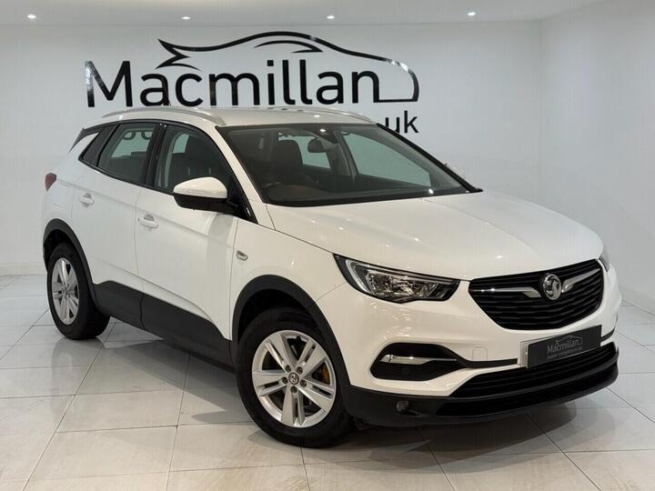Vauxhall GRANDLAND X 1.2 Turbo SE Euro 6 (s/s) 5dr Vauxhall GRANDLAND X 1.2 Turbo SE Euro 6 (s/s) 5dr