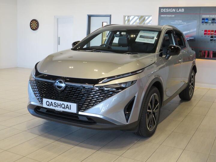 Nissan Qashqai 1.3 DIG-T MHEV Tekna XTRON Euro 6 (s/s) 5dr