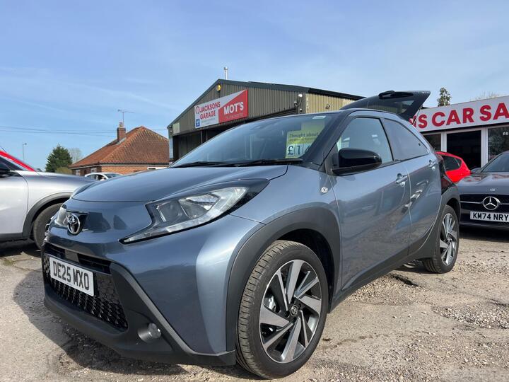 Toyota Aygo X 1.0 VVT-i Edge Euro 6 (s/s) 5dr