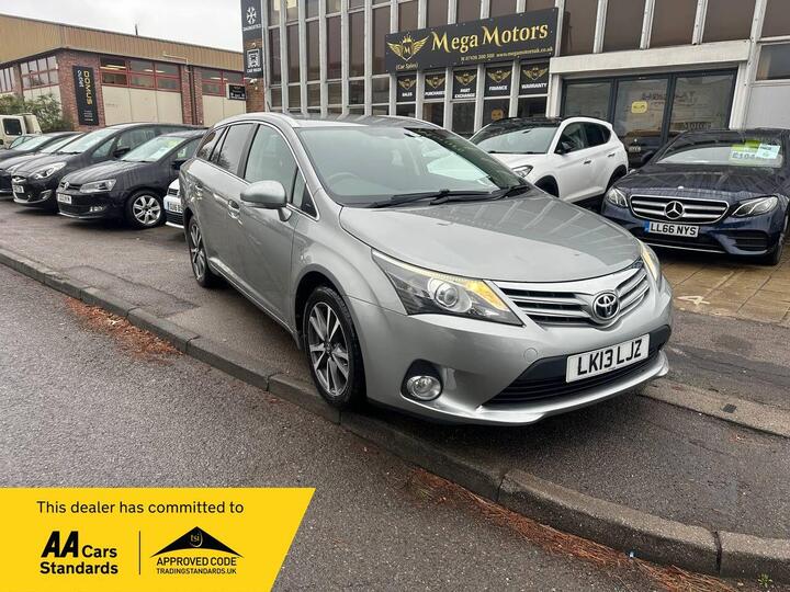 Toyota Avensis 2.0 D-4D TR Tourer Euro 5 5dr Toyota Avensis 2.0 D-4D TR Tourer Euro 5 5dr