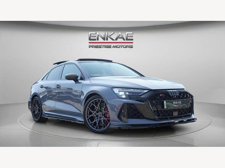 Audi RS3 2.5 TFSI Carbon Vorsprung S Tronic Quattro Euro 6 (s/s) 4dr