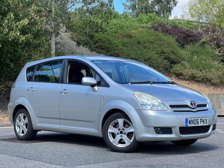 Toyota Corolla Verso 1.8 VVT-i T3 5dr