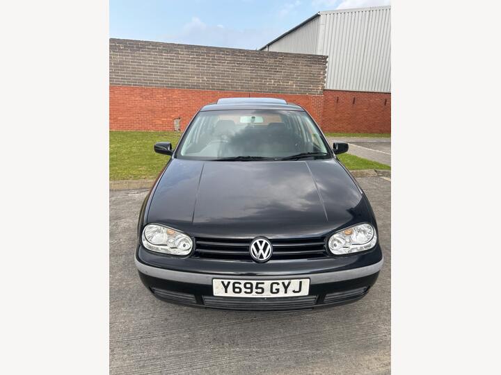 Volkswagen Golf 1.6 S 5dr Volkswagen Golf 1.6 S 5dr