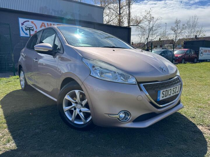 Peugeot 208 1.6 E-HDi Active Euro 5 (s/s) 5dr Peugeot 208 1.6 E-HDi Active Euro 5 (s/s) 5dr