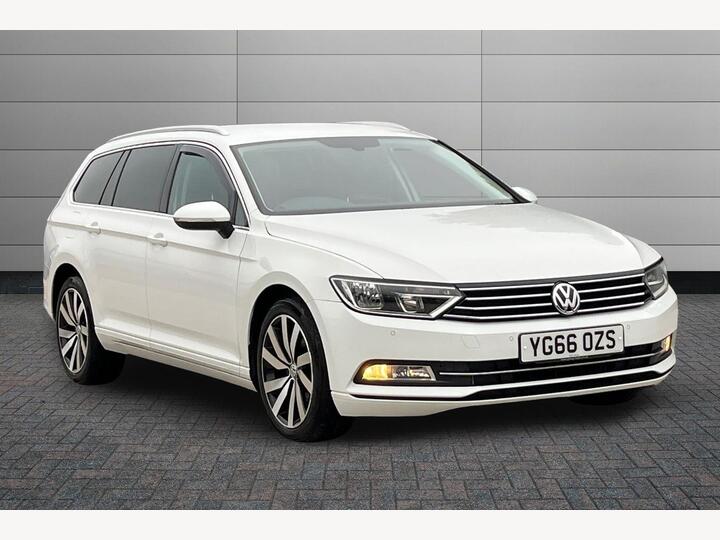Volkswagen Passat 1.6 TDI BlueMotion Tech SE Business DSG Euro 6 (s/s) 5dr Volkswagen Passat 1.6 TDI BlueMotion Tech SE Business DSG Euro 6 (s/s) 5dr