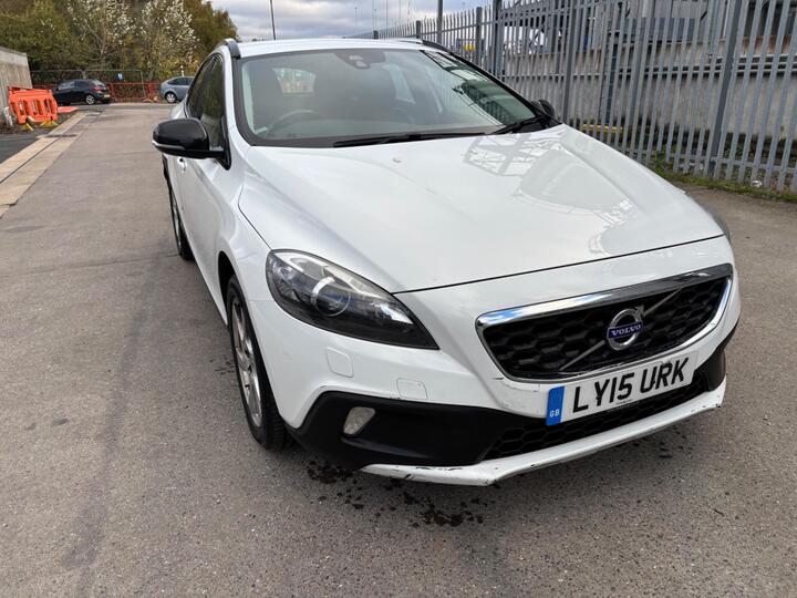 Volvo V40 Cross Country 2.0 D2 Lux Auto Euro 6 (s/s) 5dr