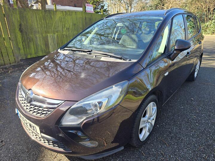 Vauxhall Zafira Tourer 1.4T 16V Exclusiv Euro 5 5dr