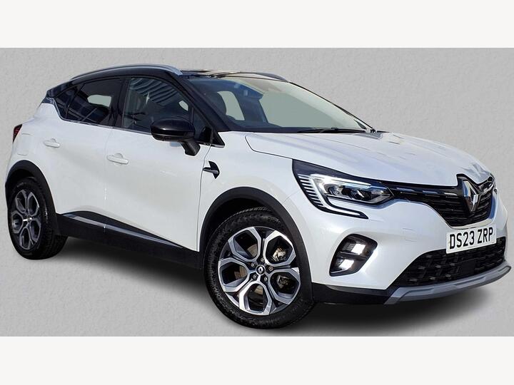 Renault Captur 1.6 E-TECH Techno Auto Euro 6 (s/s) 5dr Renault Captur 1.6 E-TECH Techno Auto Euro 6 (s/s) 5dr