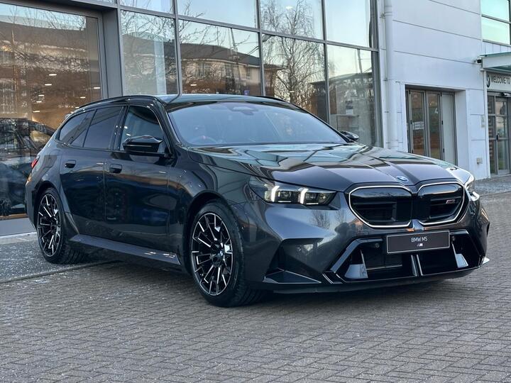 BMW M5 4.4 22.1kWh Touring Steptronic XDrive Euro 6 (s/s) 5dr