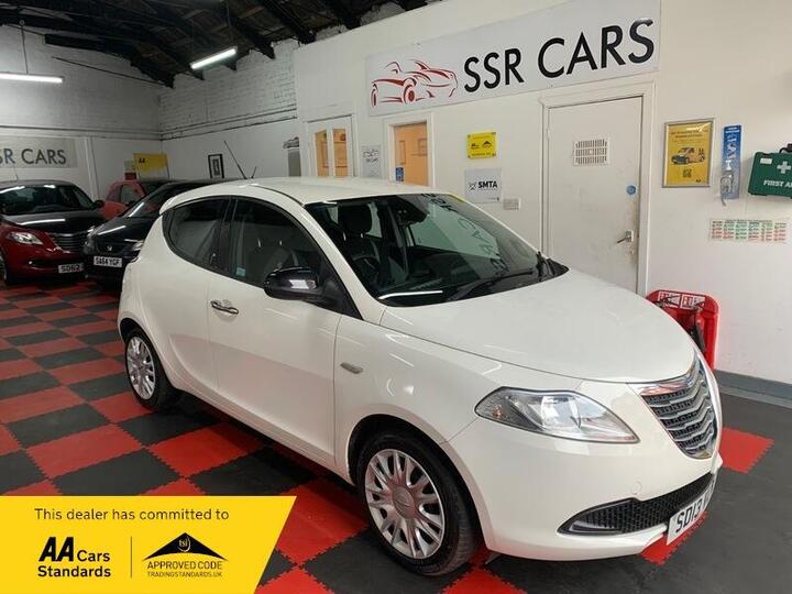 Chrysler Ypsilon 1.2 S Euro 5 (s/s) 5dr