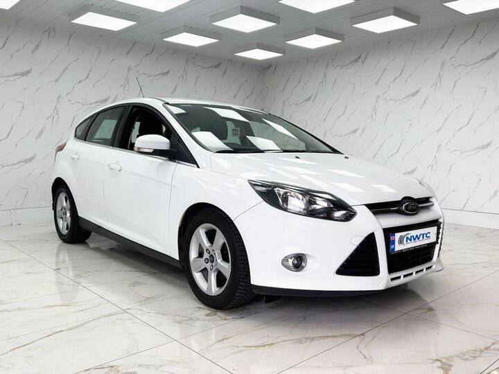 Ford FOCUS 1.6 TDCi Zetec Navigator Euro 5 (s/s) 5dr