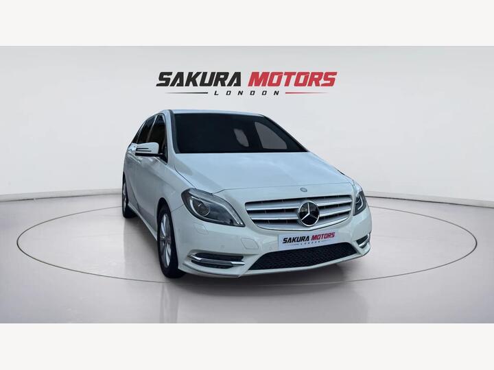Mercedes-Benz B Class 1.6 B180 BlueEfficiency SE 7G-DCT Euro 5 (s/s) 5dr