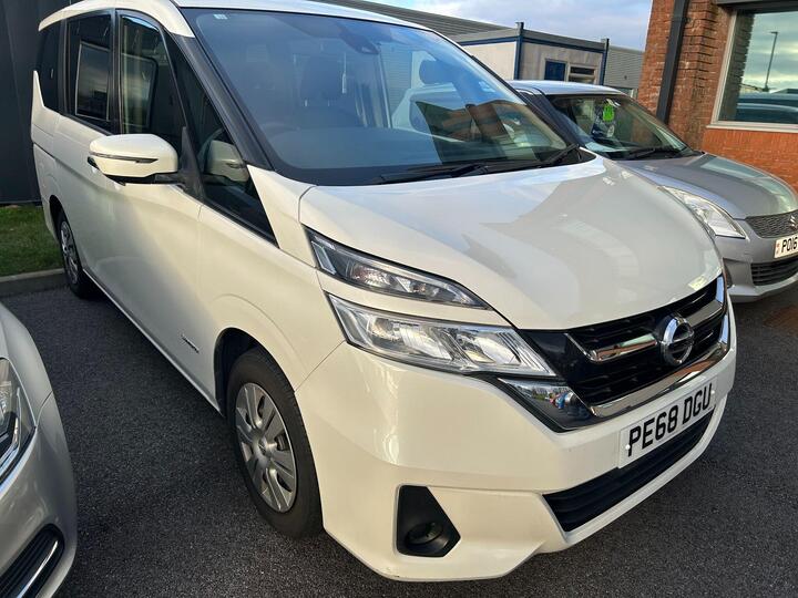 Nissan Serena AUTOMATIC 8 SEATER 1998cc