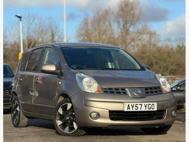 Nissan NOTE 1.6 16V Tekna Auto Euro 4 5dr