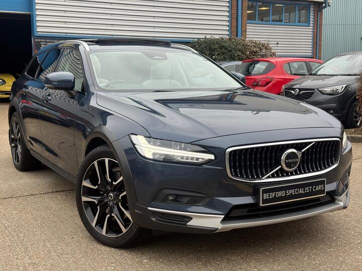 Volvo V90 Cross Country 2.0 B5 MHEV Ultimate Auto AWD Euro 6 (s/s) 5dr