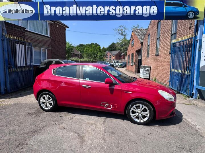 Alfa Romeo GIULIETTA 1.4 TB Lusso Euro 5 (s/s) 5dr Alfa Romeo GIULIETTA 1.4 TB Lusso Euro 5 (s/s) 5dr