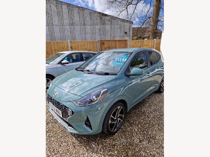 Hyundai I10 1.2 Premium Euro 6 (s/s) 5dr Hyundai I10 1.2 Premium Euro 6 (s/s) 5dr