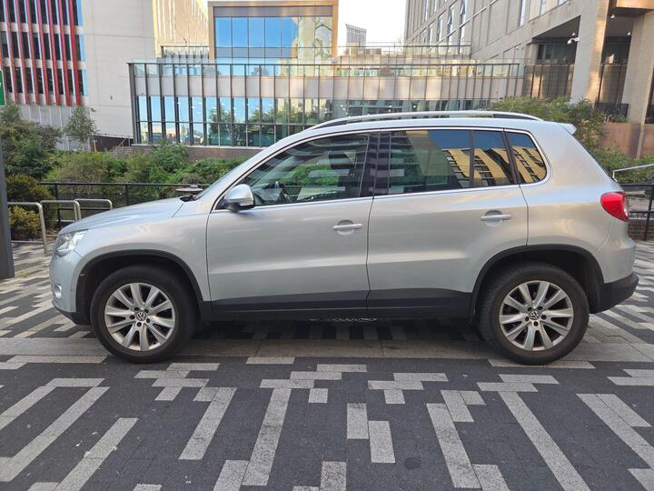 Volkswagen Tiguan 2.0 TDI SE Auto 4WD Euro 5 5dr