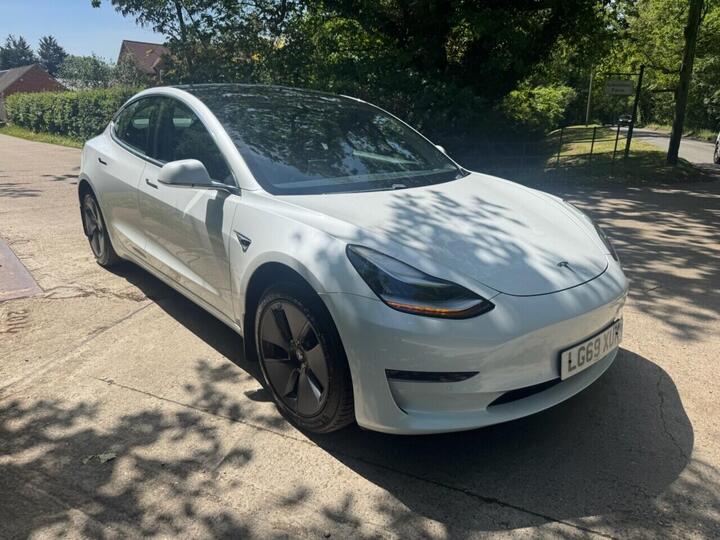 Tesla Model 3 Standard Range Plus Auto RWD 4dr
