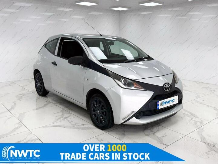 Toyota AYGO 1.0 VVT-i X Euro 5 3dr Euro 5