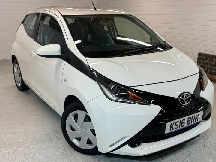 Toyota AYGO 1.0 VVT-i X-play Euro 6 5dr