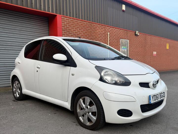 Toyota AYGO 1.0 VVT-i Go Euro 5 5dr