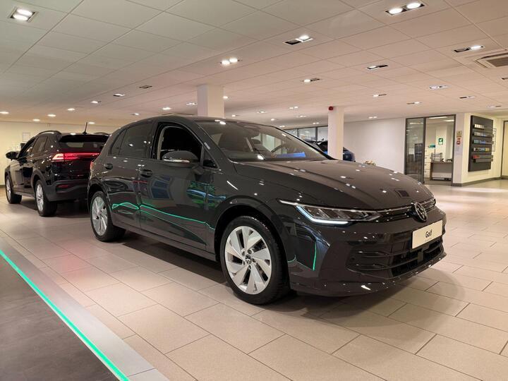 Volkswagen Golf 1.5 TSI EHybrid 19.7kWh Match DSG Euro 6 (s/s) 5dr
