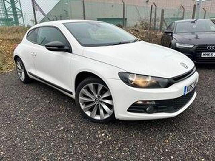 Volkswagen Scirocco 2.0 TDI BlueMotion Tech Euro 5 (s/s) 3dr (Nav)
