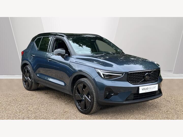Volvo XC40 2.0 B3 MHEV Ultra Black Edition DCT Auto Euro 6 (s/s) 5dr