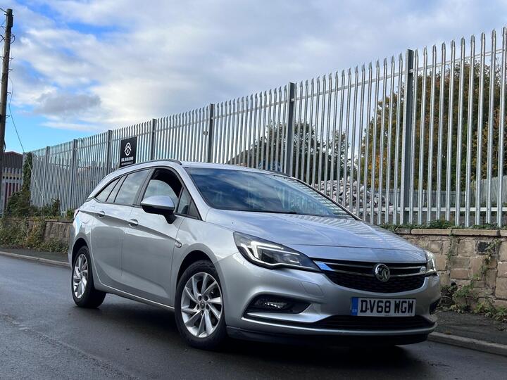 Vauxhall Astra 1.6 CDTi EcoTEC BlueInjection Tech Line Nav Sports Tourer Euro 6 (s/s) 5dr