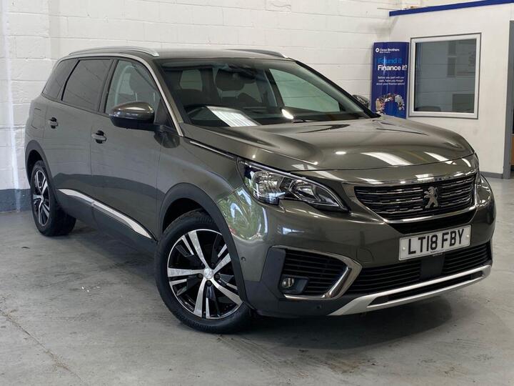 Peugeot 5008 1.6 BlueHDi Allure Euro 6 (s/s) 5dr Peugeot 5008 1.6 BlueHDi Allure Euro 6 (s/s) 5dr