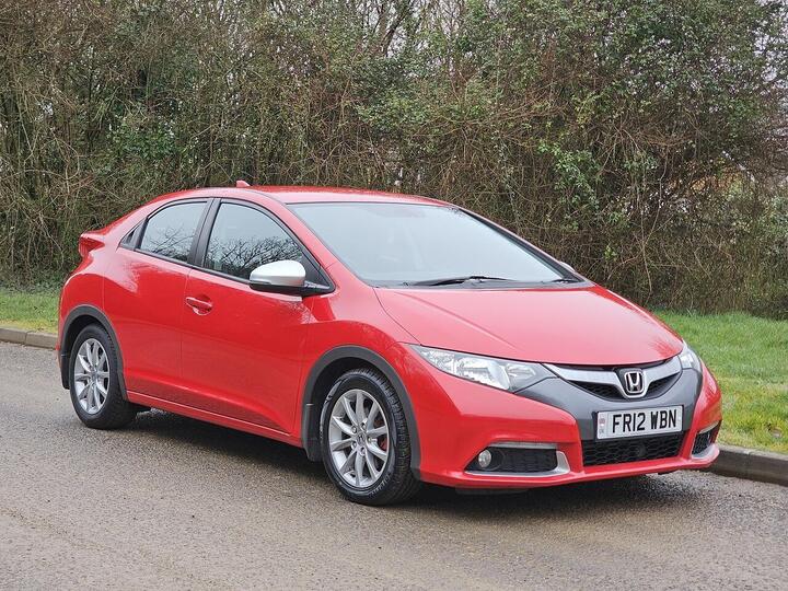 Honda Civic 1.8 I-VTEC ES-T Euro 5 (s/s) 5dr