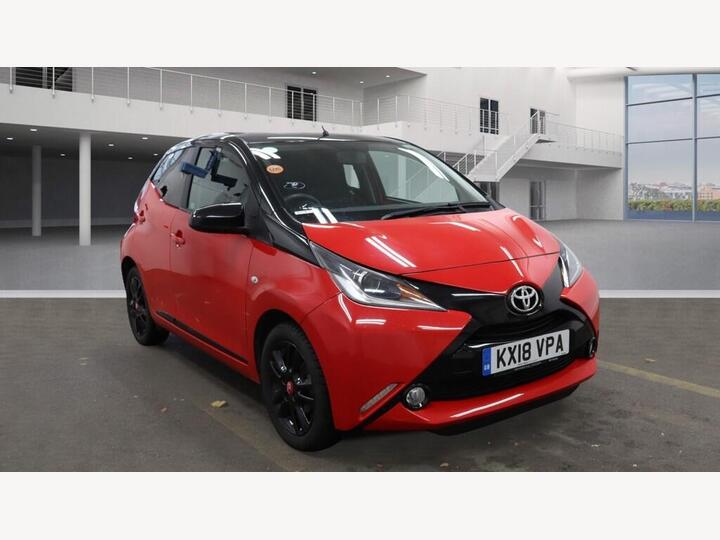 Toyota AYGO 1.0 VVT-i X-cite 4 Red Bi-Tone Euro 6 5dr Toyota AYGO 1.0 VVT-i X-cite 4 Red Bi-Tone Euro 6 5dr