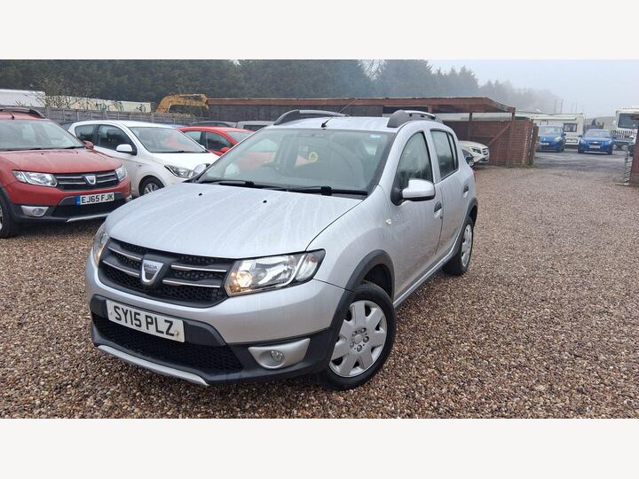 Dacia Sandero Stepway 0.9 TCe Laureate Euro 5 5dr Dacia Sandero Stepway 0.9 TCe Laureate Euro 5 5dr