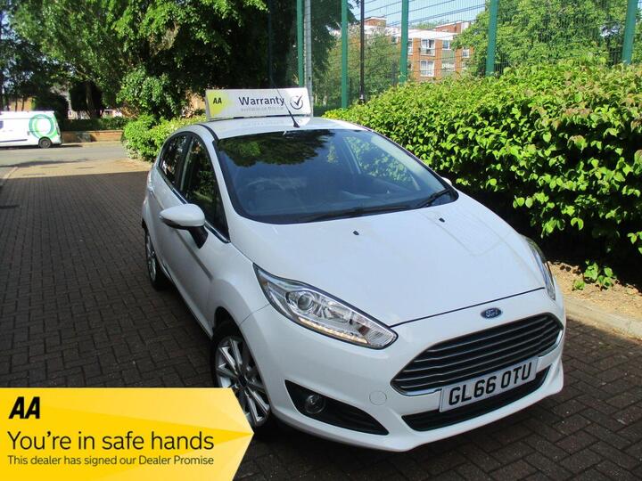 Ford Fiesta 1.0T EcoBoost Titanium Euro 6 (s/s) 5dr