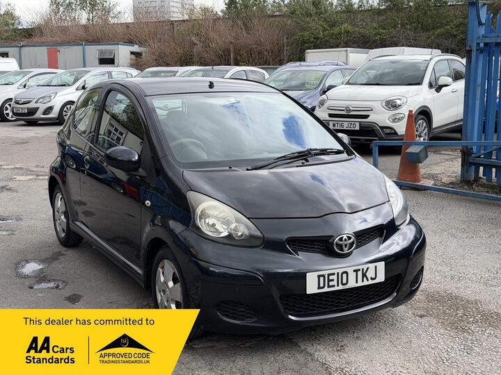 Toyota AYGO 1.0 VVT-i Black MultiMode Euro 4 3dr (AC)