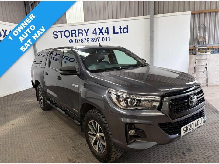 Toyota HILUX 2.4 D-4D Invincible X Auto 4WD Euro 6 (s/s) 4dr (TSS)