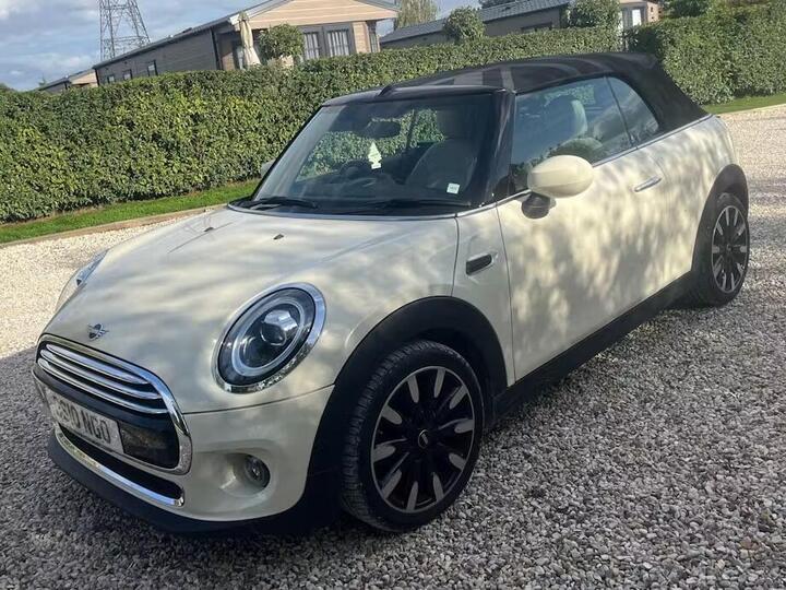 MINI Convertible 1.5 Cooper Exclusive Steptronic Euro 6 (s/s) 2dr