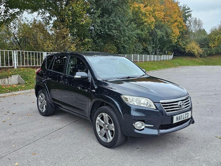 Toyota RAV4 2.2 D-CAT SR Auto 4WD Euro 5 5dr