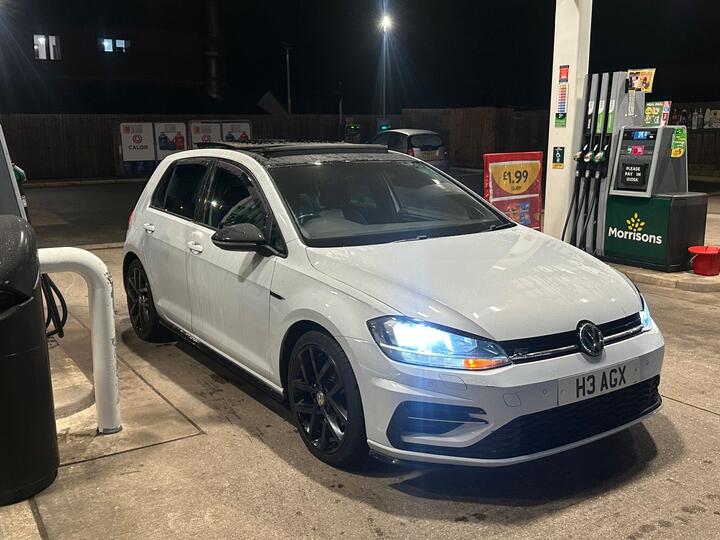 Volkswagen Golf 2.0 TDI BlueMotion Tech R-Line DSG Euro 6 (s/s) 5dr