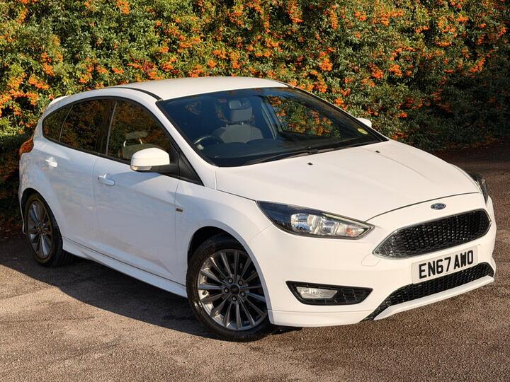 Ford Focus 1.0T EcoBoost ST-Line Euro 6 (s/s) 5dr