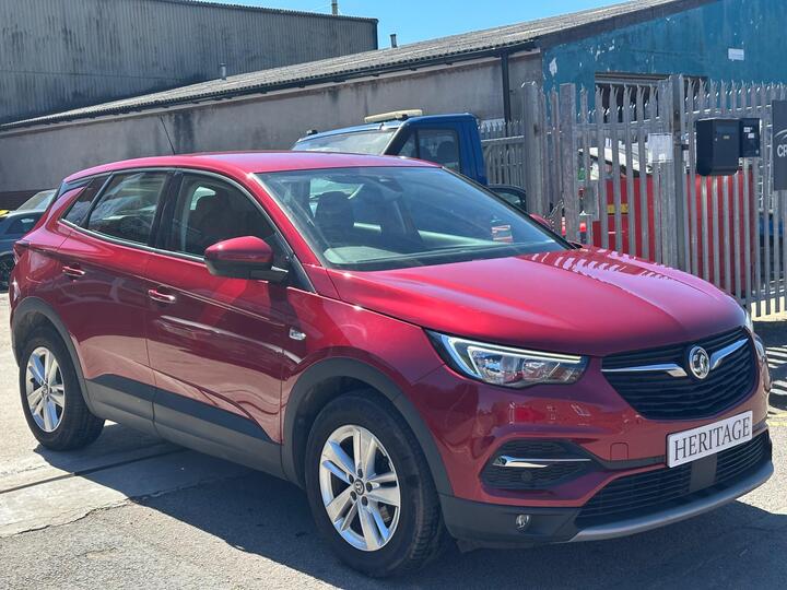 Vauxhall Grandland X 1.2 Turbo SE Euro 6 (s/s) 5dr