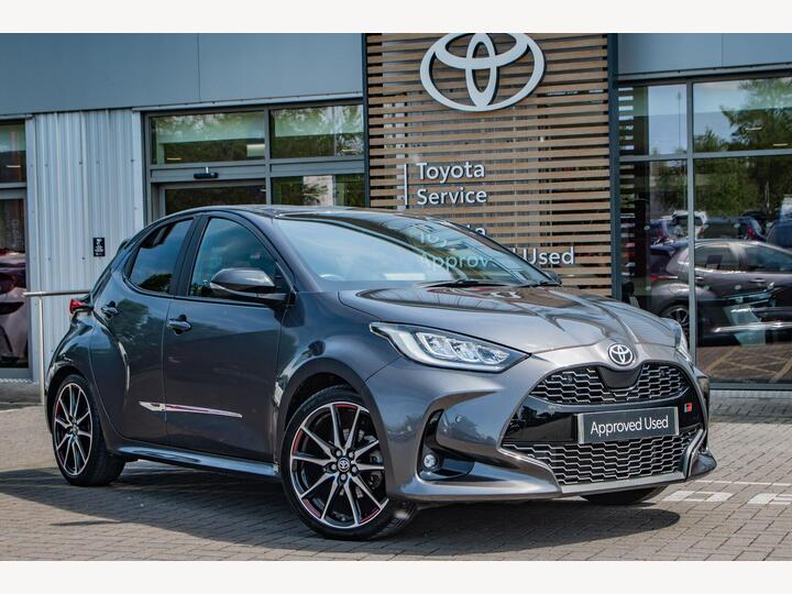 Toyota Yaris 1.5 VVT-h GR SPORT E-CVT Euro 6 (s/s) 5dr